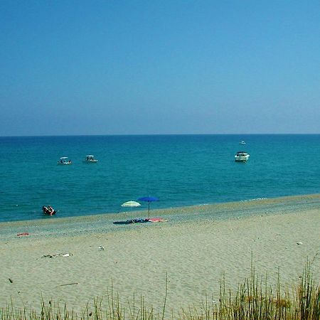 شقة Diving Center Punta Stilo المظهر الخارجي الصورة